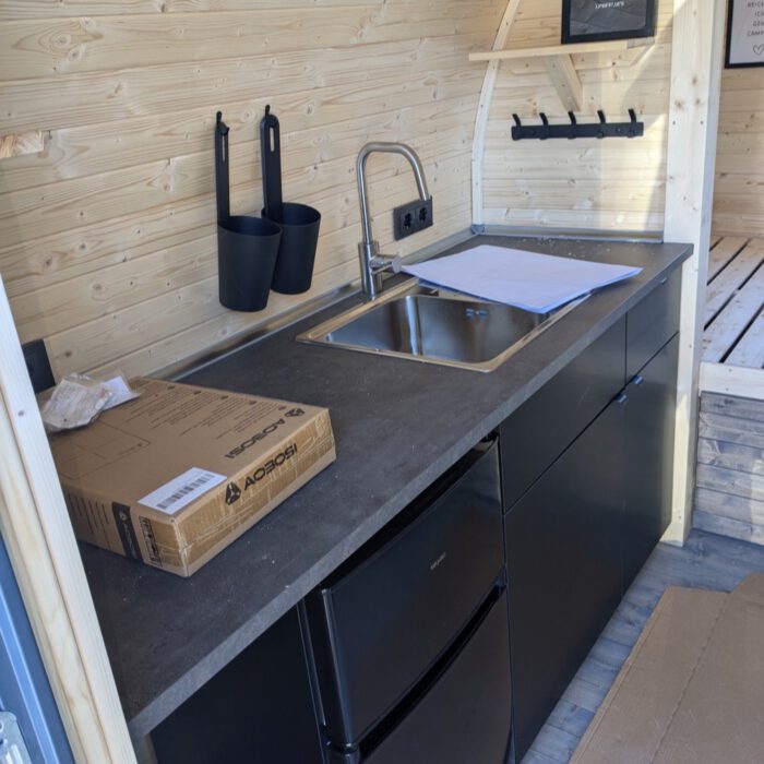 camping-pod-400m-kuche-schlafen-2-personen-16 camping-pod-400m-kuche-schlafen-2-personen-16